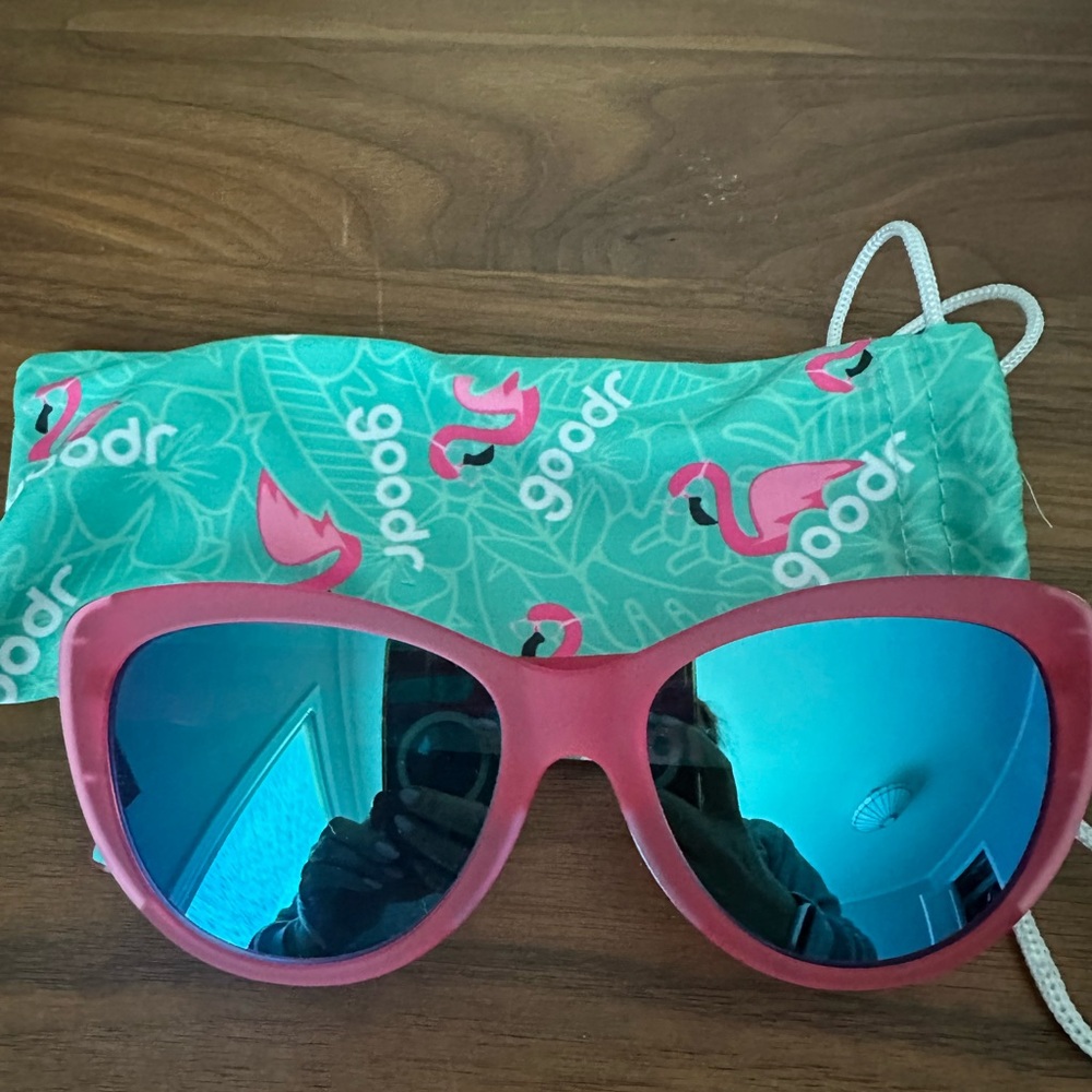 New Goodr Women's Pink Sunglasses